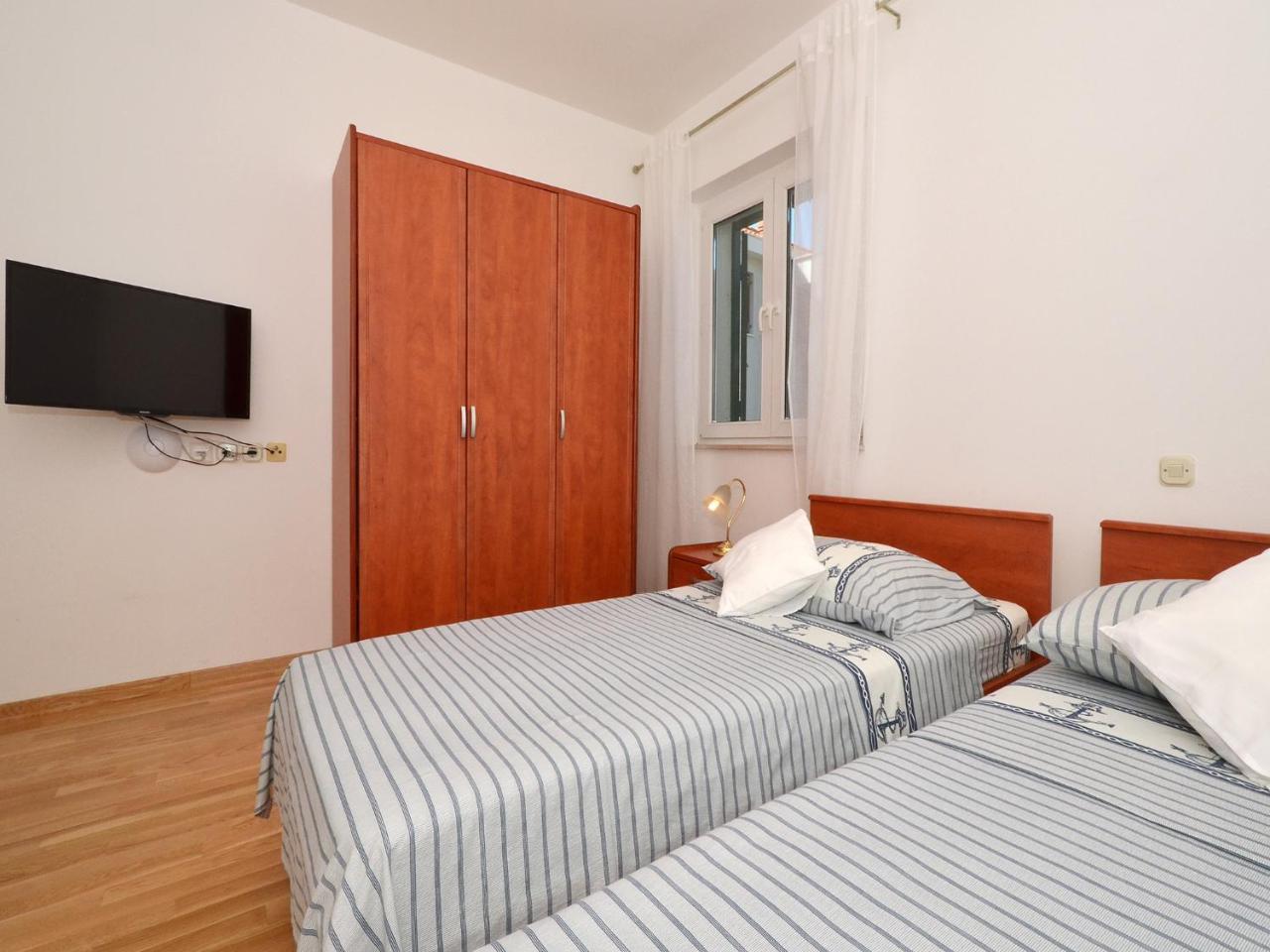 Apartments Nera Podstrana Exterior foto